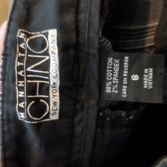 Manhattan Chino shorts size 6 - Picture 3 of 4